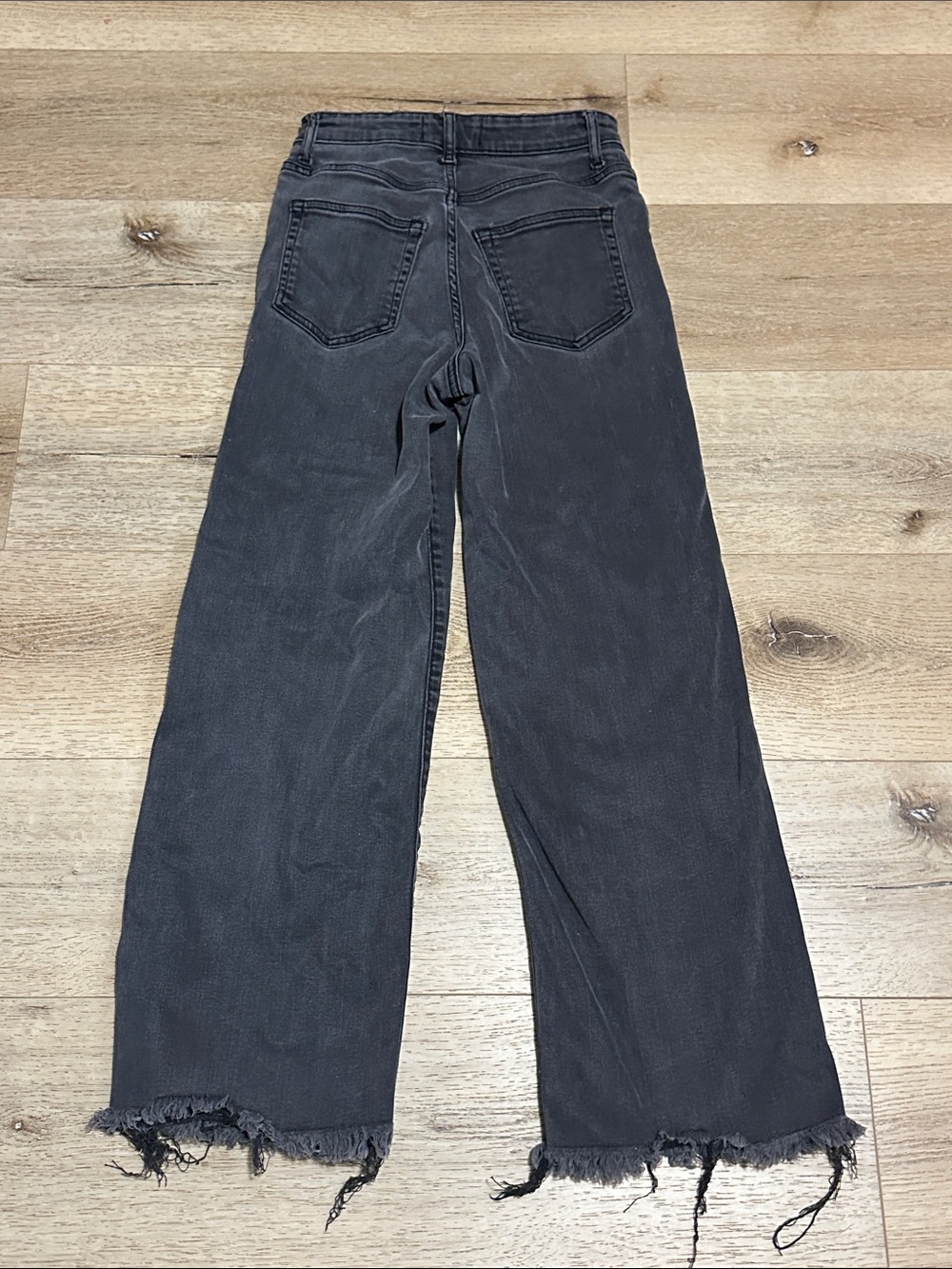 Reformation Black Wide-Leg High-Rise Jeans with Frayed Hem - Picture 5 of 5